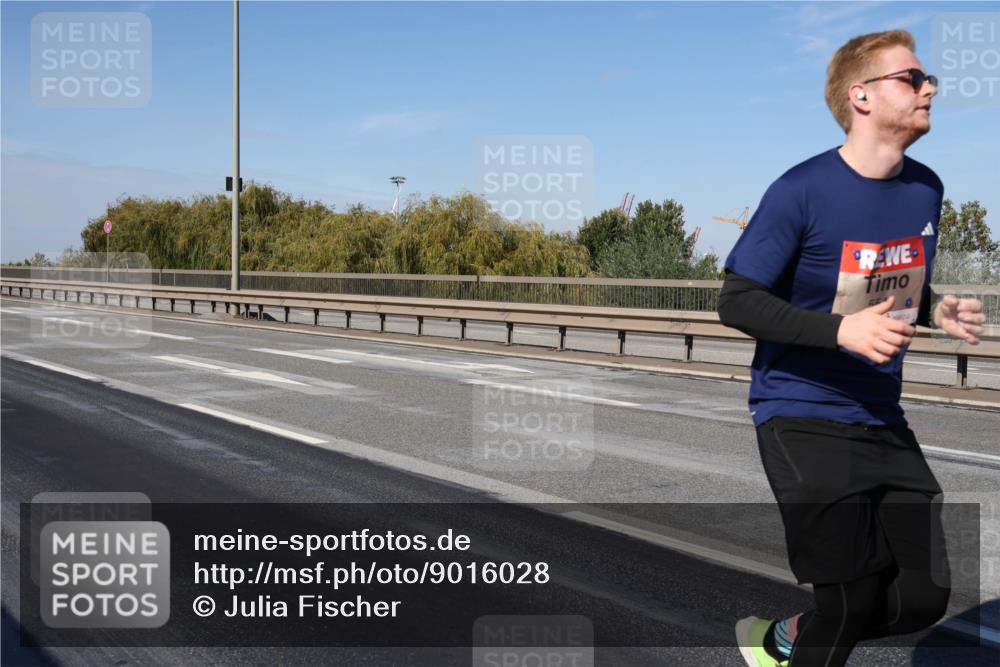 03.10.2025 - Köhlbrandbrückenlauf Julia Fischer http://msf.ph/oto/9016028 03.10.2025 13:15:59 Position 3  meine-sportfotos.de