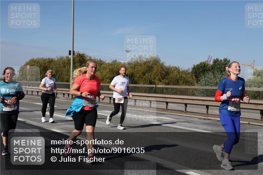 03.10.2025 - Köhlbrandbrückenlauf Julia Fischer http://msf.ph/oto/9016035 03.10.2025 13:16:12 Position 3 1057, 5199, 5278 meine-sportfotos.de