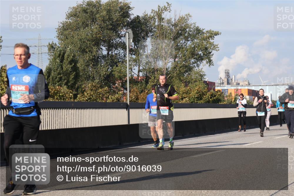 03.10.2025 - Köhlbrandbrückenlauf Luisa Fischer http://msf.ph/oto/9016039 03.10.2025 11:01:22 Position 3 2945 meine-sportfotos.de