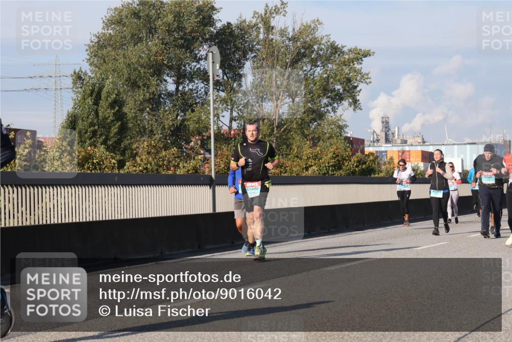 03.10.2025 - Köhlbrandbrückenlauf Luisa Fischer http://msf.ph/oto/9016042 03.10.2025 11:01:22 Position 3  meine-sportfotos.de