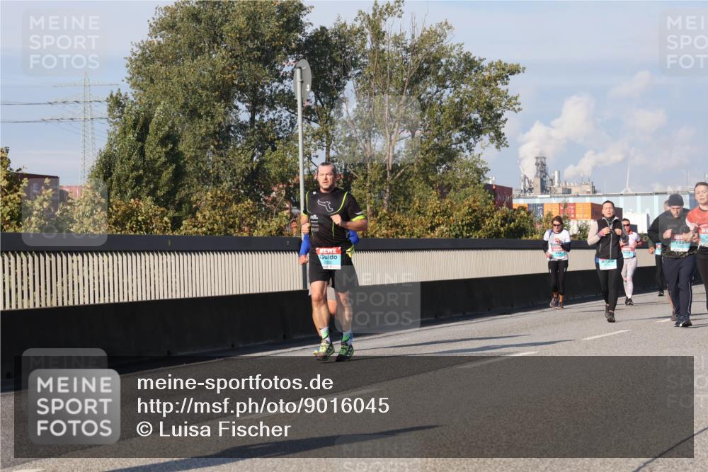 03.10.2025 - Köhlbrandbrückenlauf Luisa Fischer http://msf.ph/oto/9016045 03.10.2025 11:01:22 Position 3  meine-sportfotos.de
