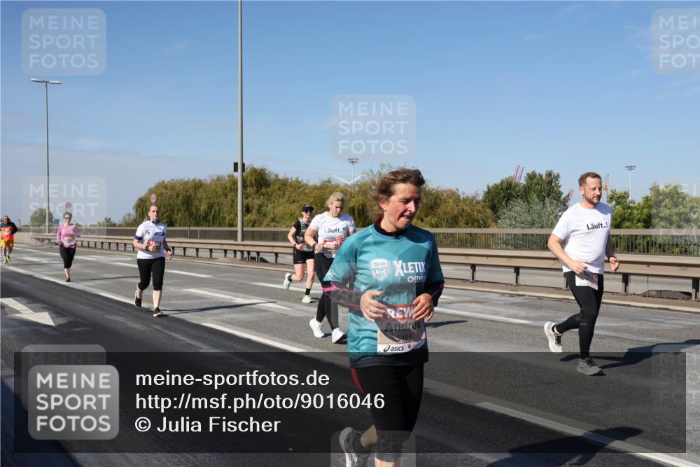 03.10.2025 - Köhlbrandbrückenlauf Julia Fischer http://msf.ph/oto/9016046 03.10.2025 13:16:14 Position 3 5466 meine-sportfotos.de