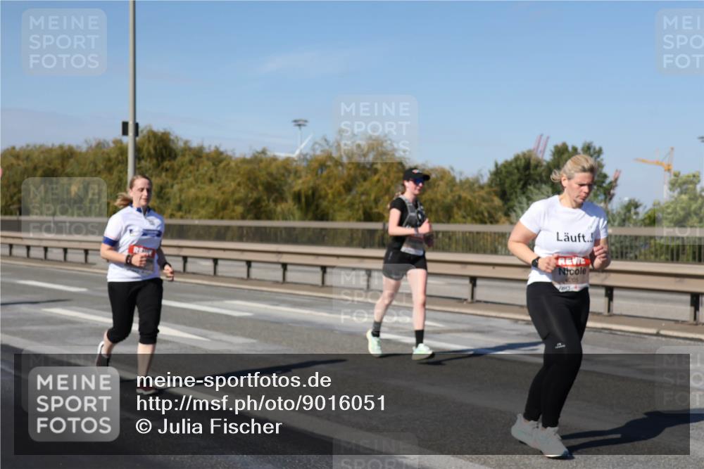 03.10.2025 - Köhlbrandbrückenlauf Julia Fischer http://msf.ph/oto/9016051 03.10.2025 13:16:15 Position 3 05 meine-sportfotos.de