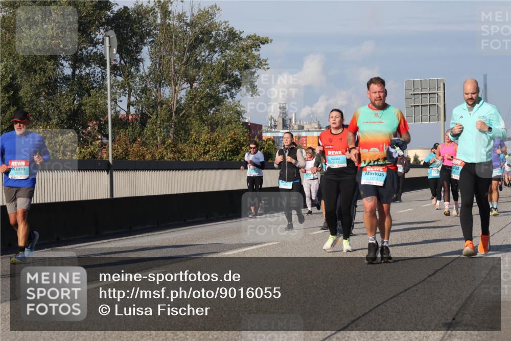 03.10.2025 - Köhlbrandbrückenlauf Luisa Fischer http://msf.ph/oto/9016055 03.10.2025 11:01:24 Position 3 3176, 3747, 1573 meine-sportfotos.de