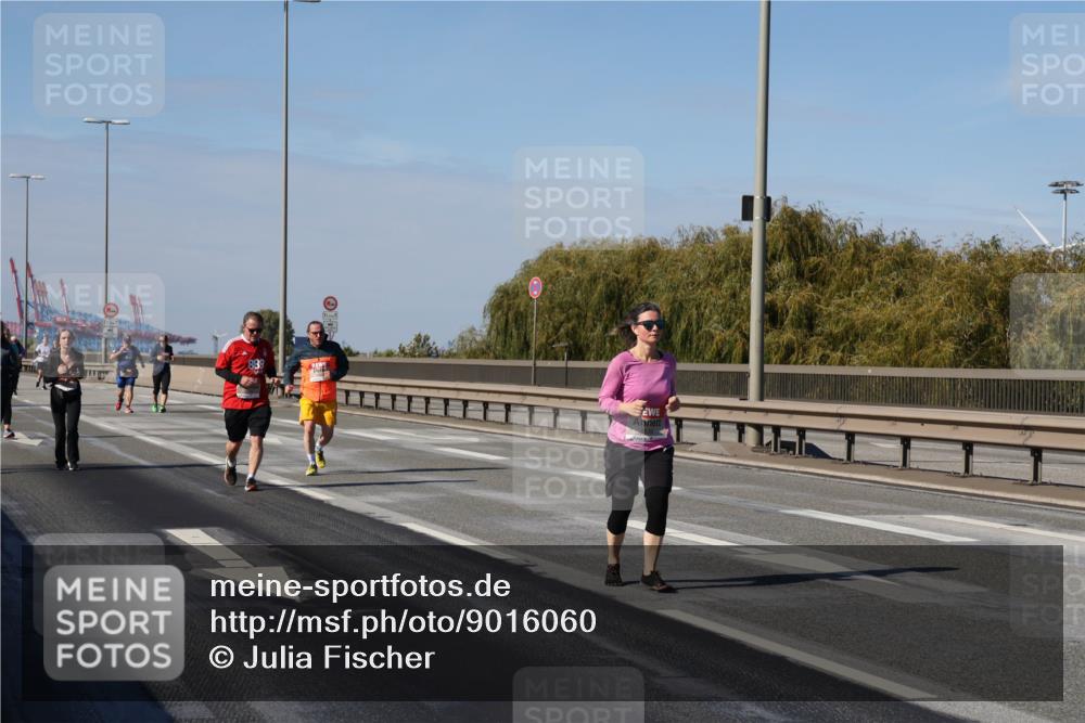 03.10.2025 - Köhlbrandbrückenlauf Julia Fischer http://msf.ph/oto/9016060 03.10.2025 13:16:18 Position 3  meine-sportfotos.de