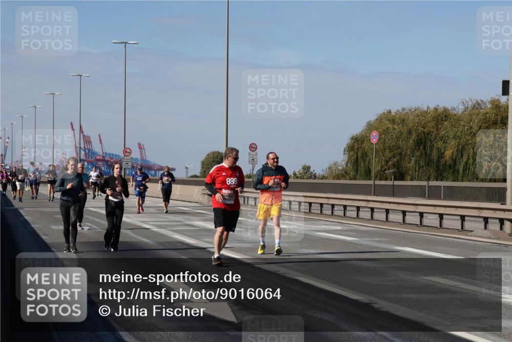 03.10.2025 - Köhlbrandbrückenlauf Julia Fischer http://msf.ph/oto/9016064 03.10.2025 13:16:19 Position 3 12, 888 meine-sportfotos.de