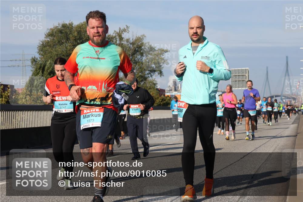 03.10.2025 - Köhlbrandbrückenlauf Luisa Fischer http://msf.ph/oto/9016085 03.10.2025 11:01:28 Position 3 3747, 20, 25, 2372, 1573 meine-sportfotos.de