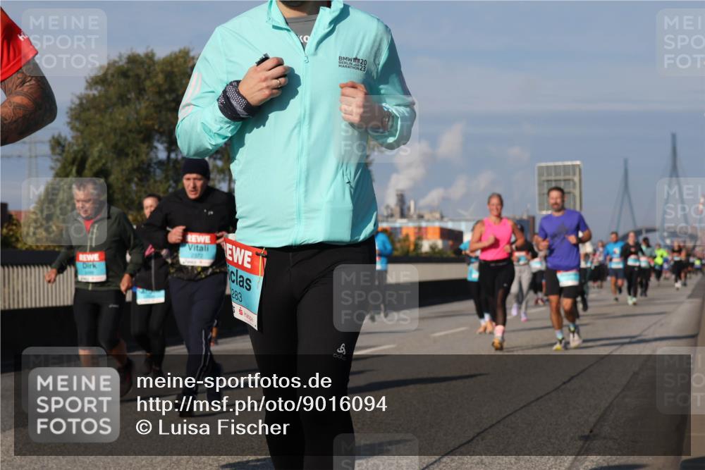 03.10.2025 - Köhlbrandbrückenlauf Luisa Fischer http://msf.ph/oto/9016094 03.10.2025 11:01:29 Position 3 2372, 20, 23, 283, 8 meine-sportfotos.de