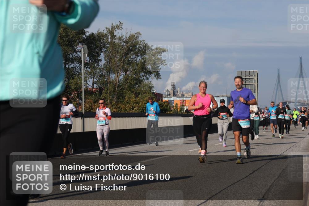 03.10.2025 - Köhlbrandbrückenlauf Luisa Fischer http://msf.ph/oto/9016100 03.10.2025 11:01:29 Position 3 1212 meine-sportfotos.de