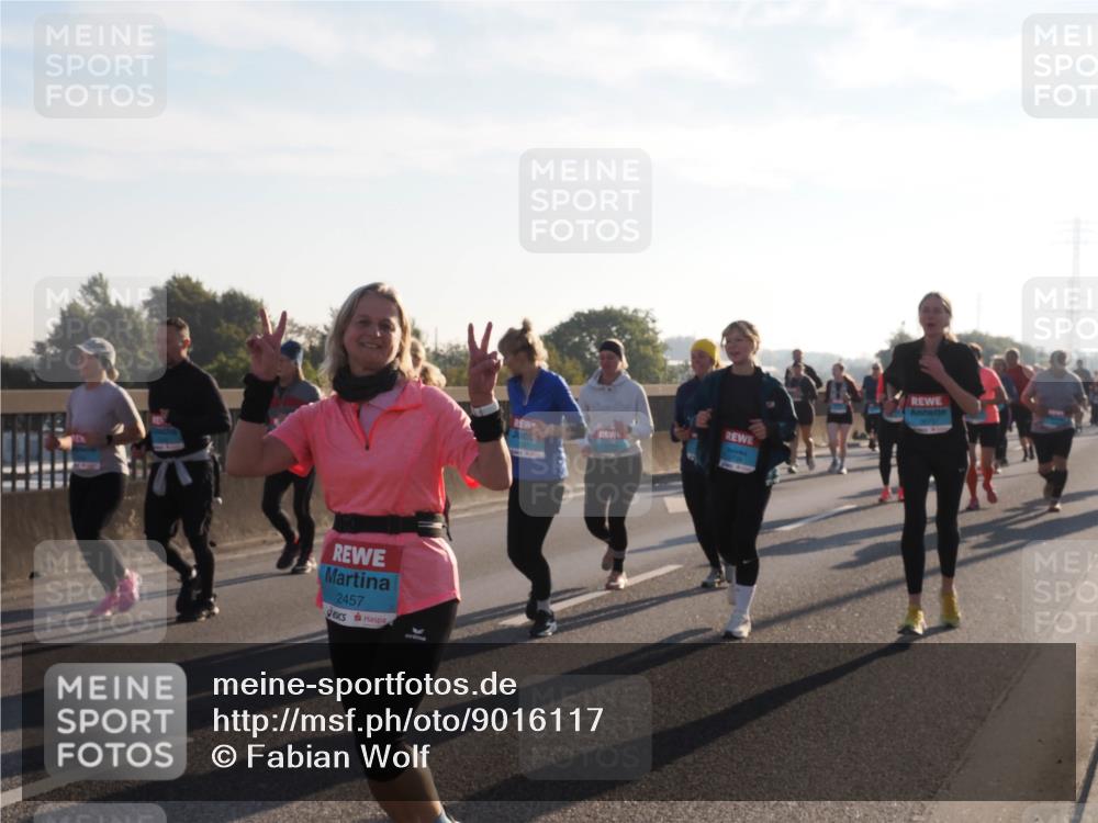 03.10.2025 - Köhlbrandbrückenlauf Fabian Wolf http://msf.ph/oto/9016117 03.10.2025 09:25:47 Position 3 2457 meine-sportfotos.de