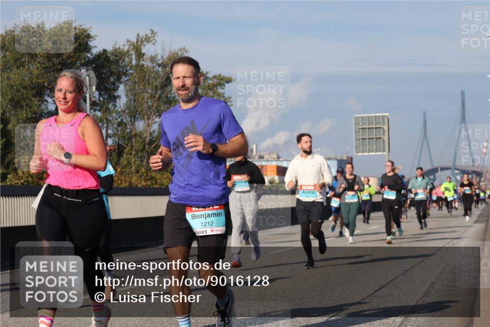 03.10.2025 - Köhlbrandbrückenlauf Luisa Fischer http://msf.ph/oto/9016128 03.10.2025 11:01:32 Position 3 1212 meine-sportfotos.de