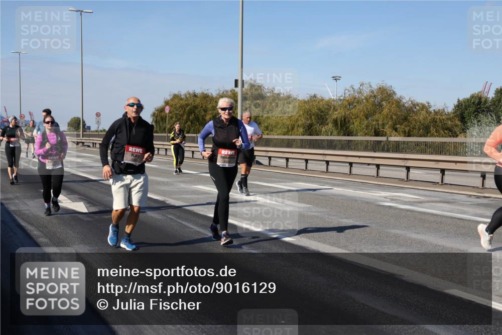 03.10.2025 - Köhlbrandbrückenlauf Julia Fischer http://msf.ph/oto/9016129 03.10.2025 13:16:43 Position 3  meine-sportfotos.de