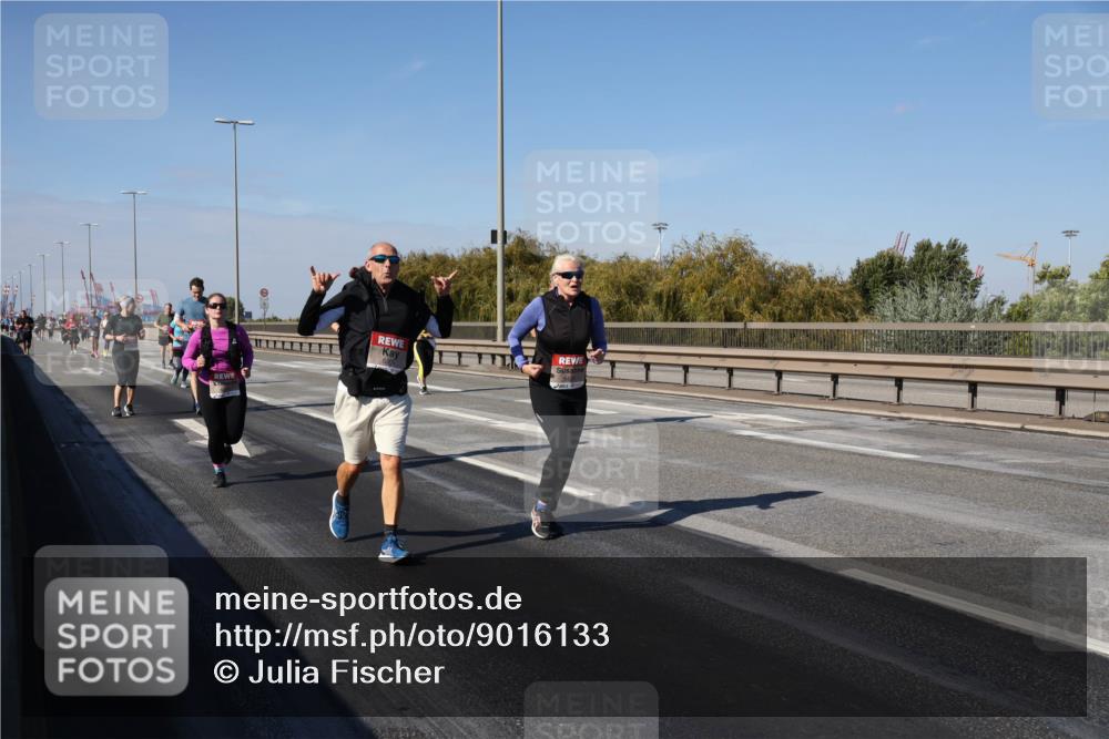 03.10.2025 - Köhlbrandbrückenlauf Julia Fischer http://msf.ph/oto/9016133 03.10.2025 13:16:44 Position 3  meine-sportfotos.de