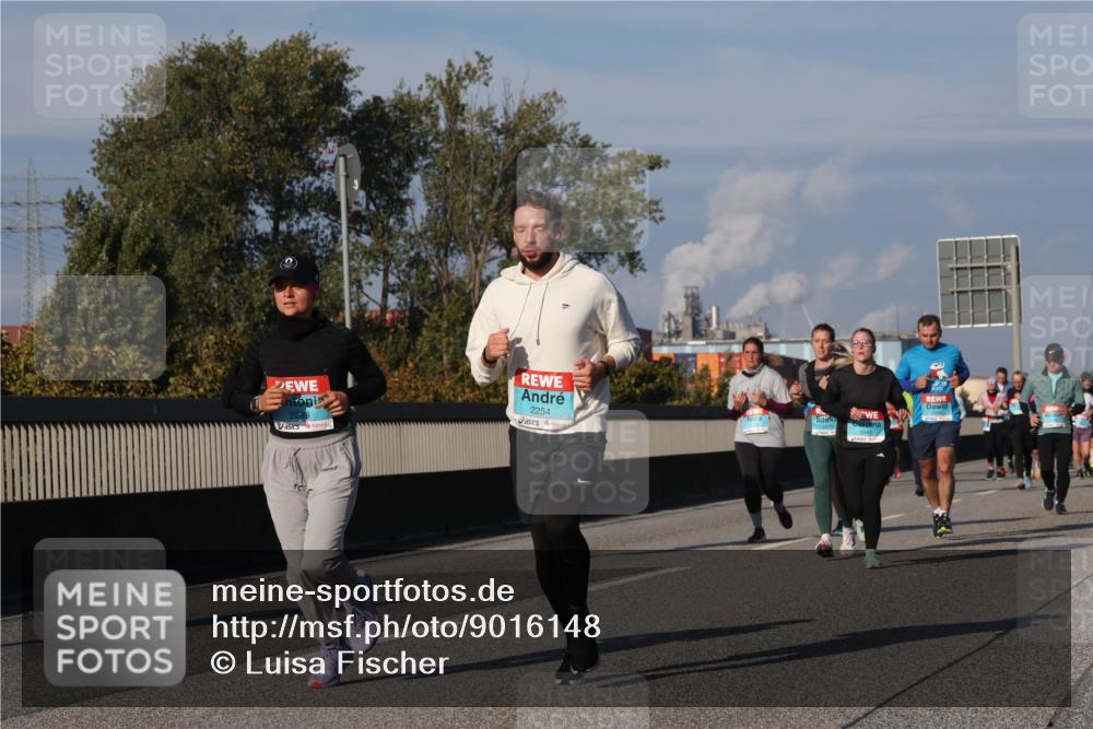03.10.2025 - Köhlbrandbrückenlauf Luisa Fischer http://msf.ph/oto/9016148 03.10.2025 11:01:35 Position 3 2298, 2254, 2641 meine-sportfotos.de