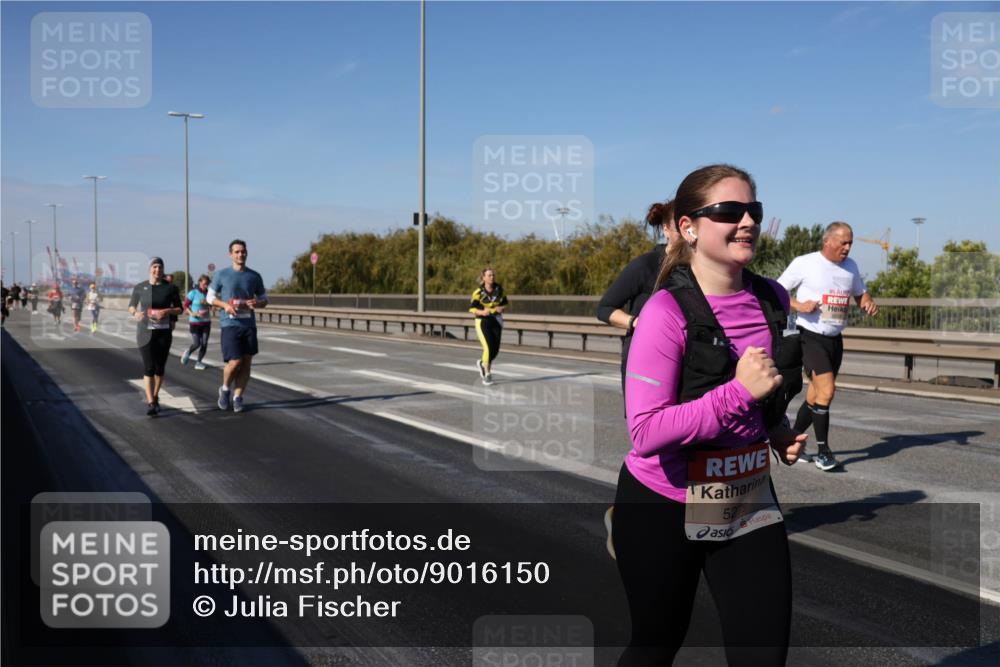 03.10.2025 - Köhlbrandbrückenlauf Julia Fischer http://msf.ph/oto/9016150 03.10.2025 13:16:47 Position 3 5279 meine-sportfotos.de