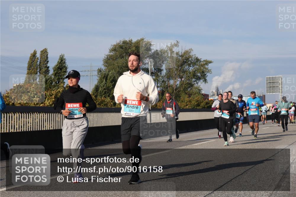 03.10.2025 - Köhlbrandbrückenlauf Luisa Fischer http://msf.ph/oto/9016158 03.10.2025 11:01:36 Position 3 2254, 9 meine-sportfotos.de