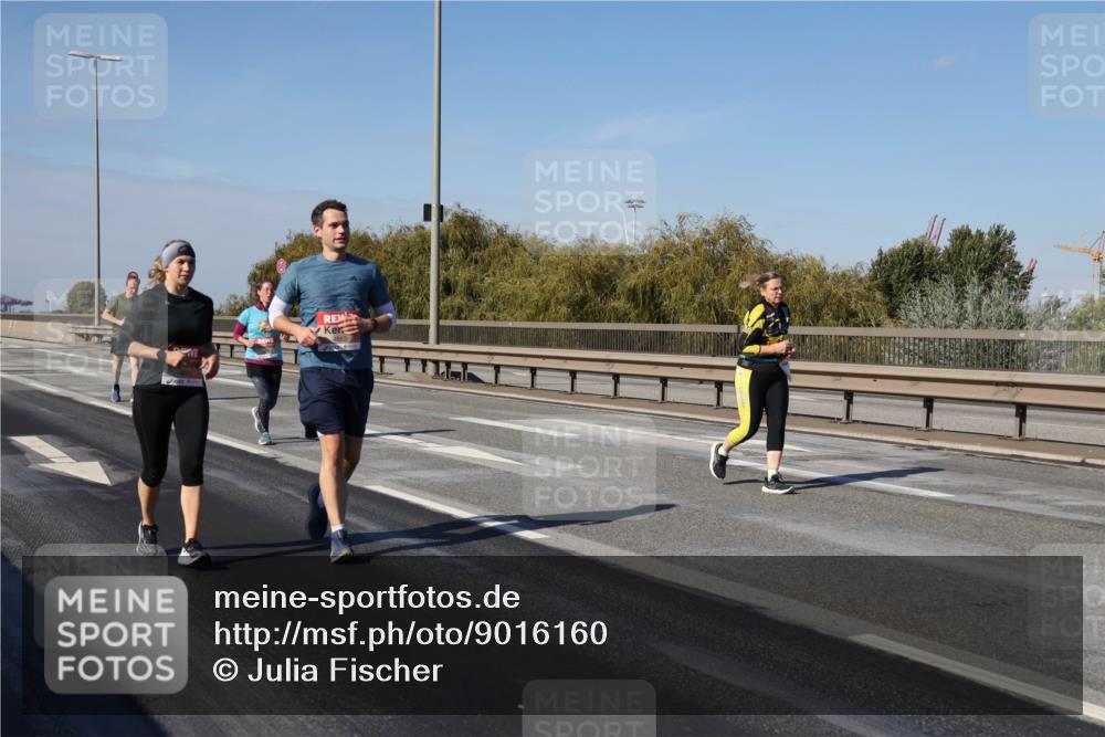 03.10.2025 - Köhlbrandbrückenlauf Julia Fischer http://msf.ph/oto/9016160 03.10.2025 13:16:49 Position 3  meine-sportfotos.de