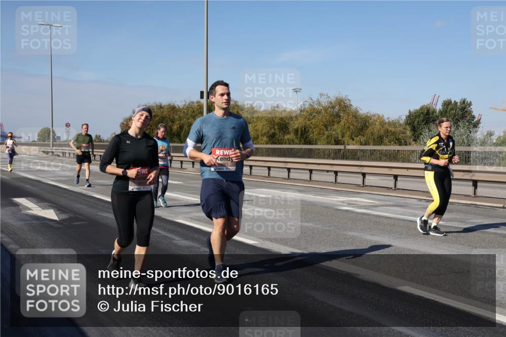 03.10.2025 - Köhlbrandbrückenlauf Julia Fischer http://msf.ph/oto/9016165 03.10.2025 13:16:50 Position 3 4863 meine-sportfotos.de