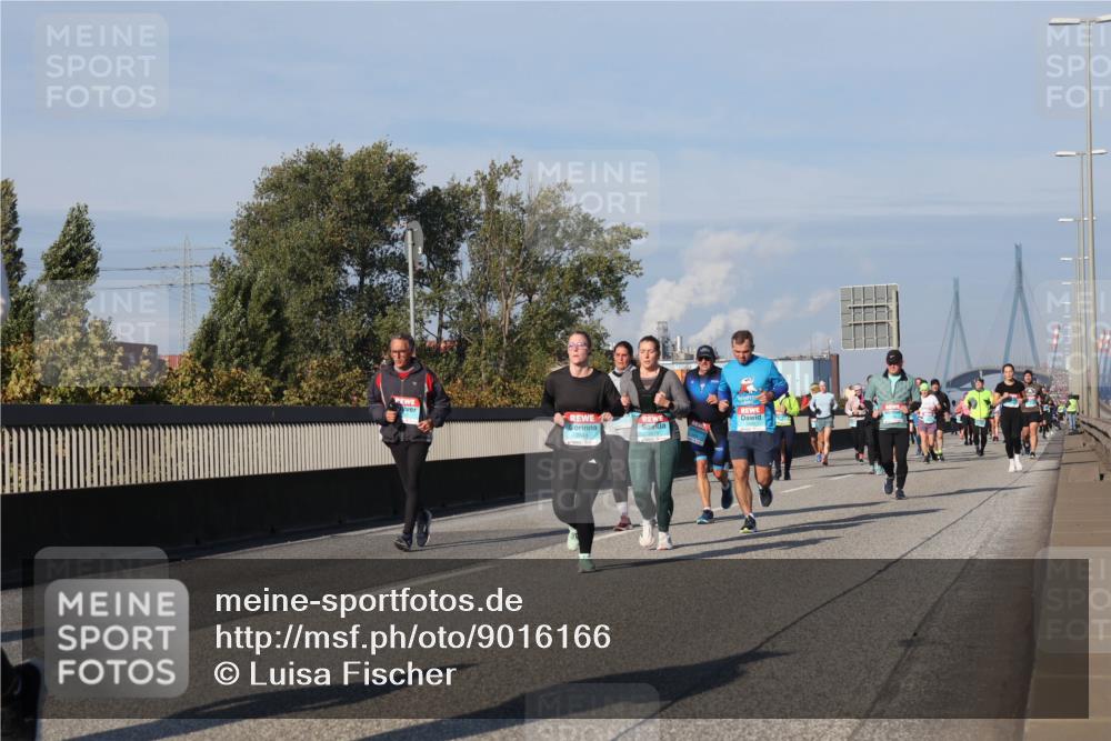 03.10.2025 - Köhlbrandbrückenlauf Luisa Fischer http://msf.ph/oto/9016166 03.10.2025 11:01:37 Position 3 2641 meine-sportfotos.de