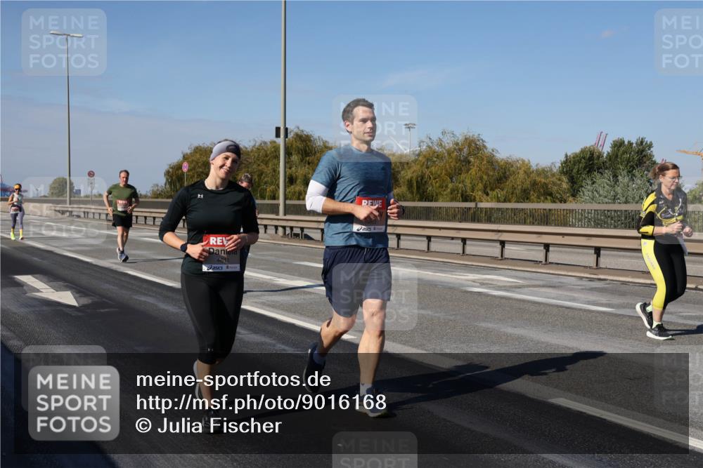 03.10.2025 - Köhlbrandbrückenlauf Julia Fischer http://msf.ph/oto/9016168 03.10.2025 13:16:50 Position 3 4811 meine-sportfotos.de