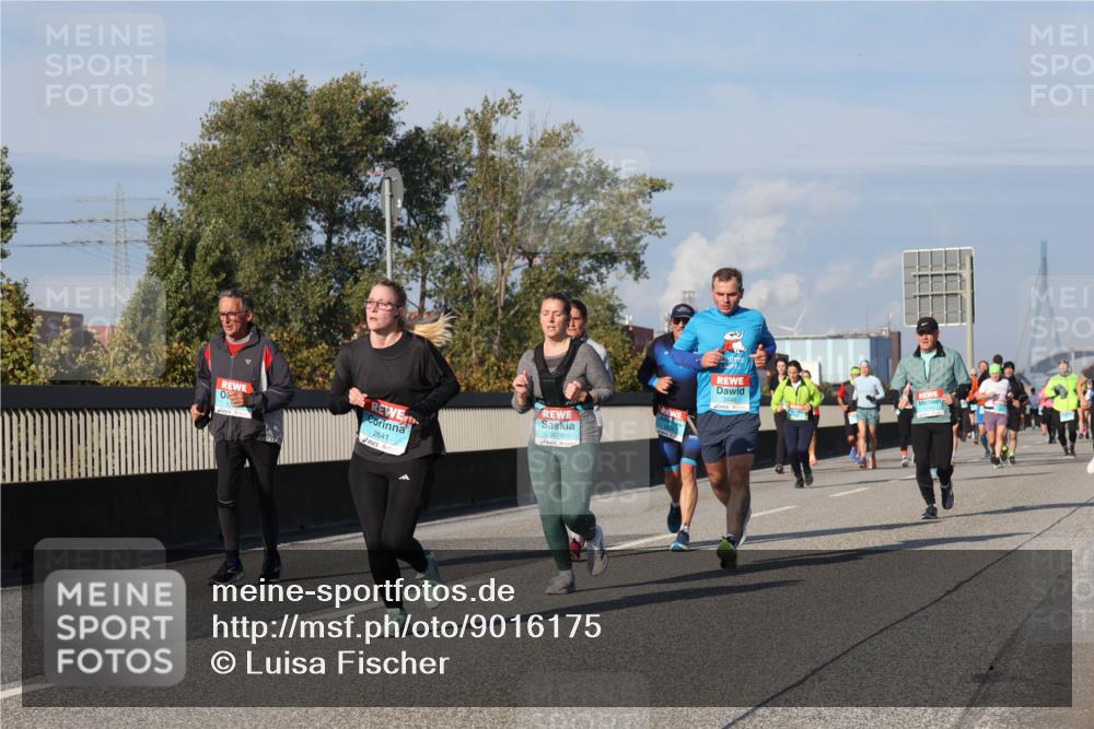 03.10.2025 - Köhlbrandbrückenlauf Luisa Fischer http://msf.ph/oto/9016175 03.10.2025 11:01:38 Position 3 0, 2641, 2678 meine-sportfotos.de