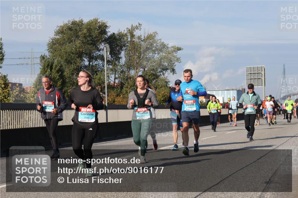 03.10.2025 - Köhlbrandbrückenlauf Luisa Fischer http://msf.ph/oto/9016177 03.10.2025 11:01:38 Position 3 2641, 2678, 3446 meine-sportfotos.de