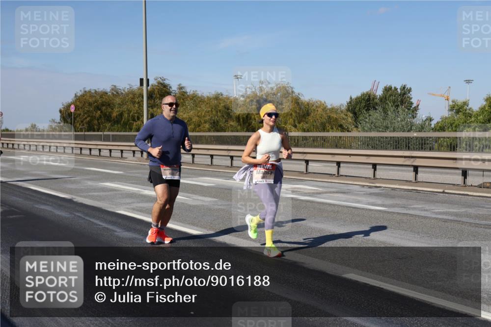 03.10.2025 - Köhlbrandbrückenlauf Julia Fischer http://msf.ph/oto/9016188 03.10.2025 13:16:59 Position 3 4531 meine-sportfotos.de