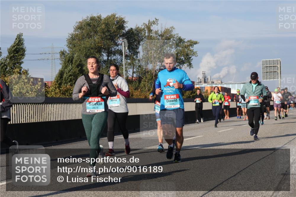 03.10.2025 - Köhlbrandbrückenlauf Luisa Fischer http://msf.ph/oto/9016189 03.10.2025 11:01:39 Position 3 1719, 3446, 2678 meine-sportfotos.de