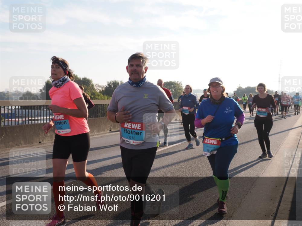 03.10.2025 - Köhlbrandbrückenlauf Fabian Wolf http://msf.ph/oto/9016201 03.10.2025 09:25:53 Position 3 2612, 2613, 381 meine-sportfotos.de