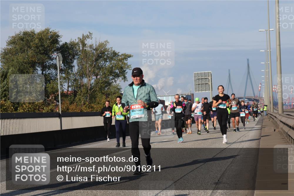 03.10.2025 - Köhlbrandbrückenlauf Luisa Fischer http://msf.ph/oto/9016211 03.10.2025 11:01:42 Position 3 1794 meine-sportfotos.de