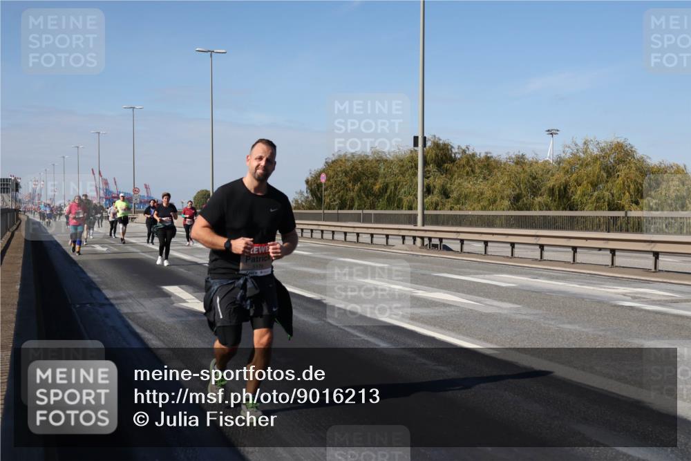 03.10.2025 - Köhlbrandbrückenlauf Julia Fischer http://msf.ph/oto/9016213 03.10.2025 13:17:06 Position 3 5176 meine-sportfotos.de