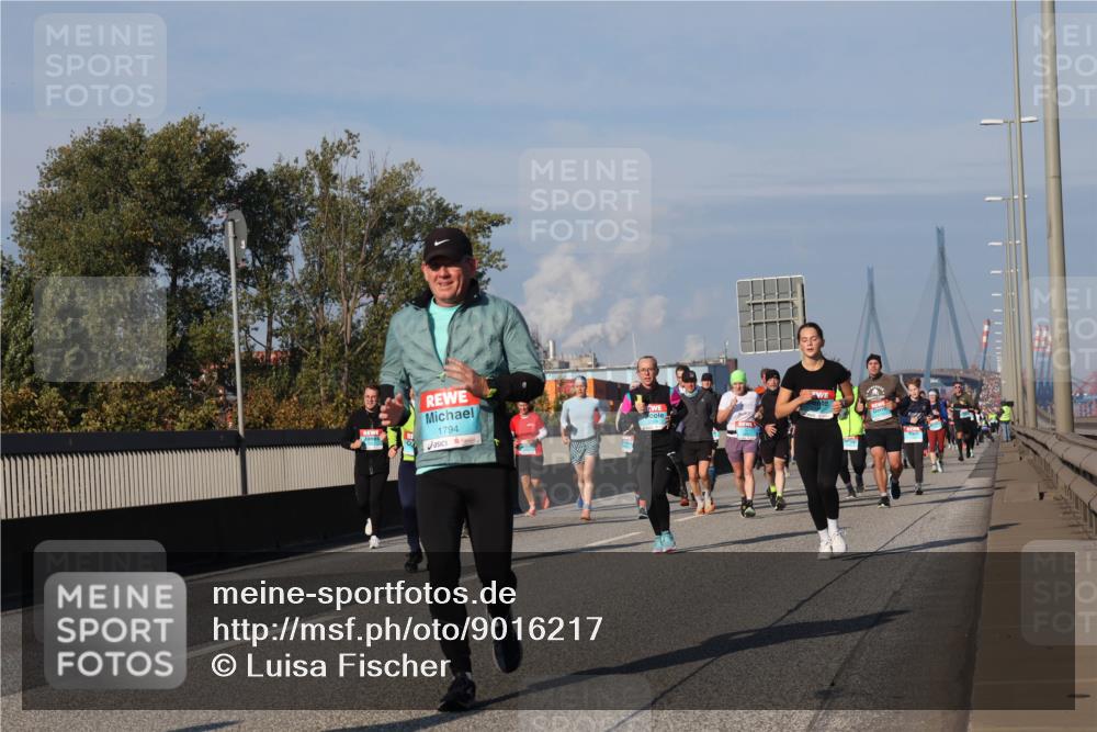 03.10.2025 - Köhlbrandbrückenlauf Luisa Fischer http://msf.ph/oto/9016217 03.10.2025 11:01:42 Position 3 1794 meine-sportfotos.de