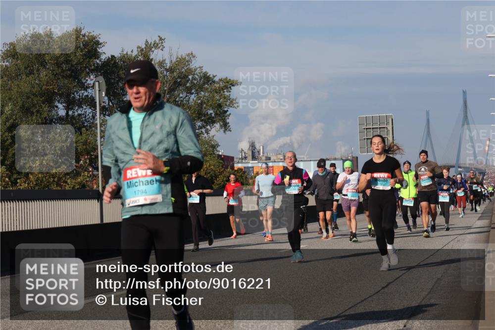 03.10.2025 - Köhlbrandbrückenlauf Luisa Fischer http://msf.ph/oto/9016221 03.10.2025 11:01:43 Position 3 1794, 3125 meine-sportfotos.de