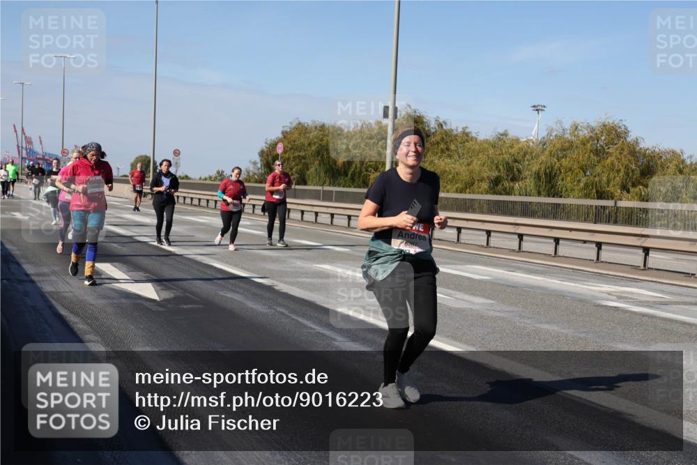 03.10.2025 - Köhlbrandbrückenlauf Julia Fischer http://msf.ph/oto/9016223 03.10.2025 13:17:13 Position 3 6287 meine-sportfotos.de