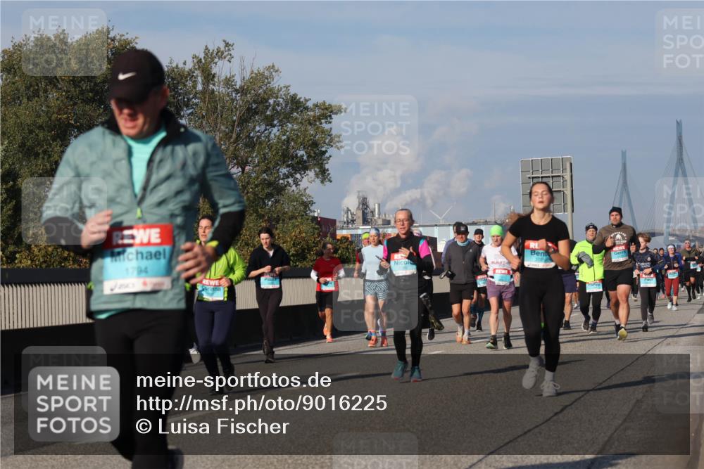 03.10.2025 - Köhlbrandbrückenlauf Luisa Fischer http://msf.ph/oto/9016225 03.10.2025 11:01:43 Position 3 1794, 312 meine-sportfotos.de