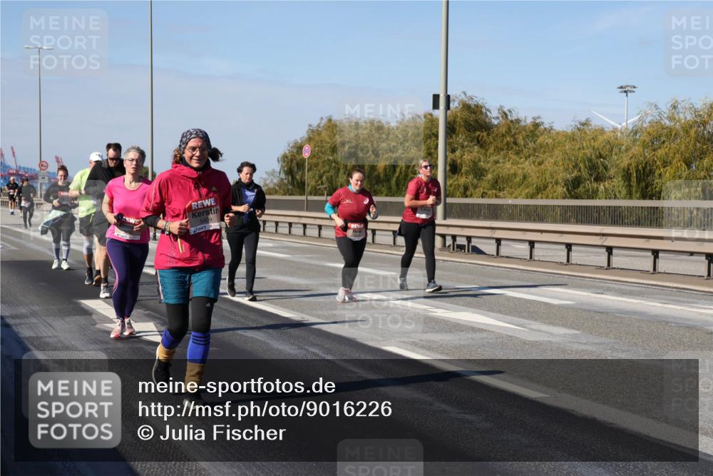 03.10.2025 - Köhlbrandbrückenlauf Julia Fischer http://msf.ph/oto/9016226 03.10.2025 13:17:15 Position 3 5409 meine-sportfotos.de