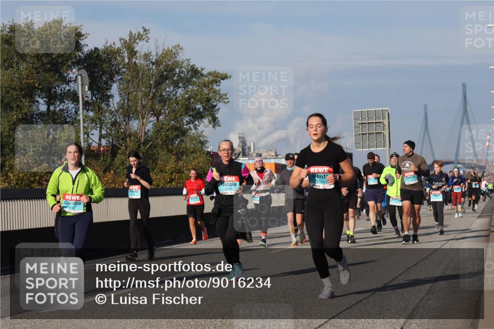 03.10.2025 - Köhlbrandbrückenlauf Luisa Fischer http://msf.ph/oto/9016234 03.10.2025 11:01:44 Position 3 1792, 2789, 3125, 2172 meine-sportfotos.de