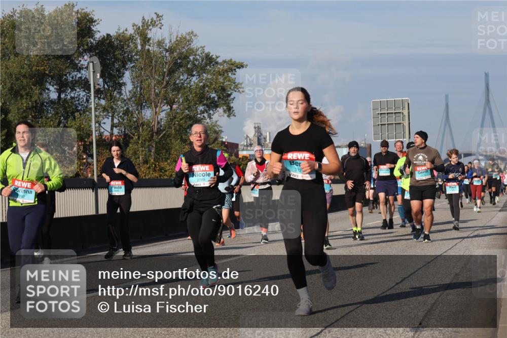 03.10.2025 - Köhlbrandbrückenlauf Luisa Fischer http://msf.ph/oto/9016240 03.10.2025 11:01:45 Position 3 312, 2789, 792, 1695 meine-sportfotos.de