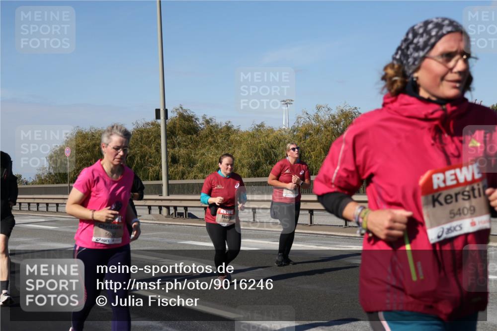 03.10.2025 - Köhlbrandbrückenlauf Julia Fischer http://msf.ph/oto/9016246 03.10.2025 13:17:17 Position 3 5632, 5409 meine-sportfotos.de