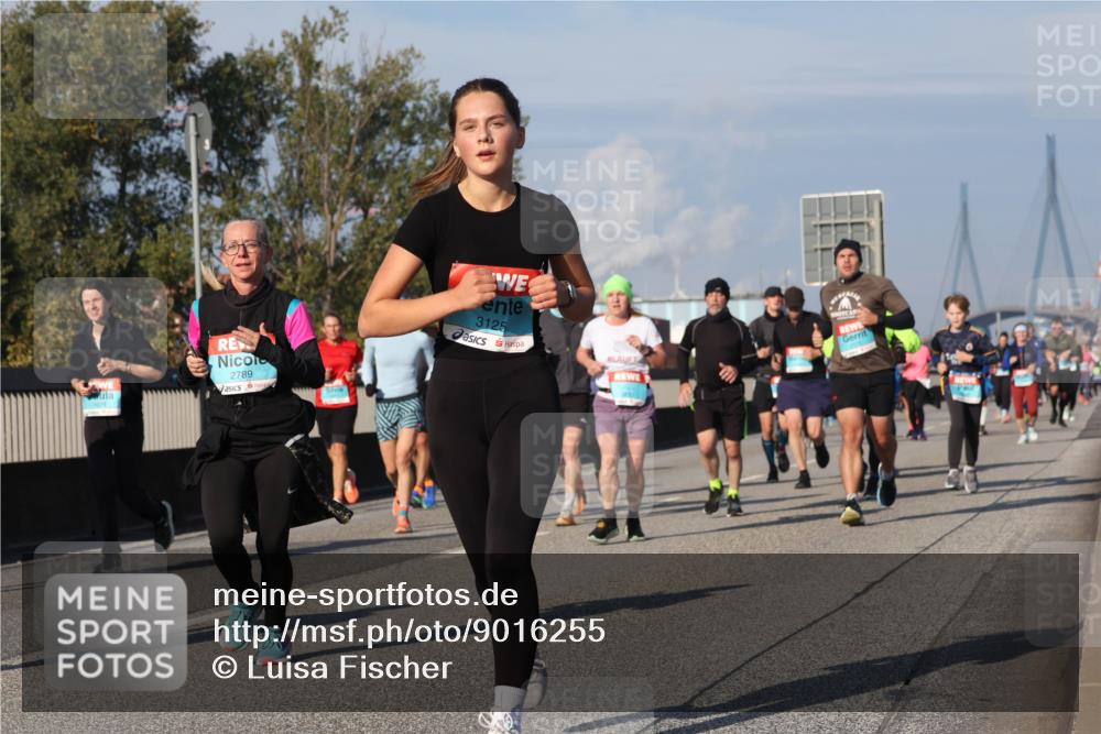 03.10.2025 - Köhlbrandbrückenlauf Luisa Fischer http://msf.ph/oto/9016255 03.10.2025 11:01:46 Position 3 2789, 3125 meine-sportfotos.de