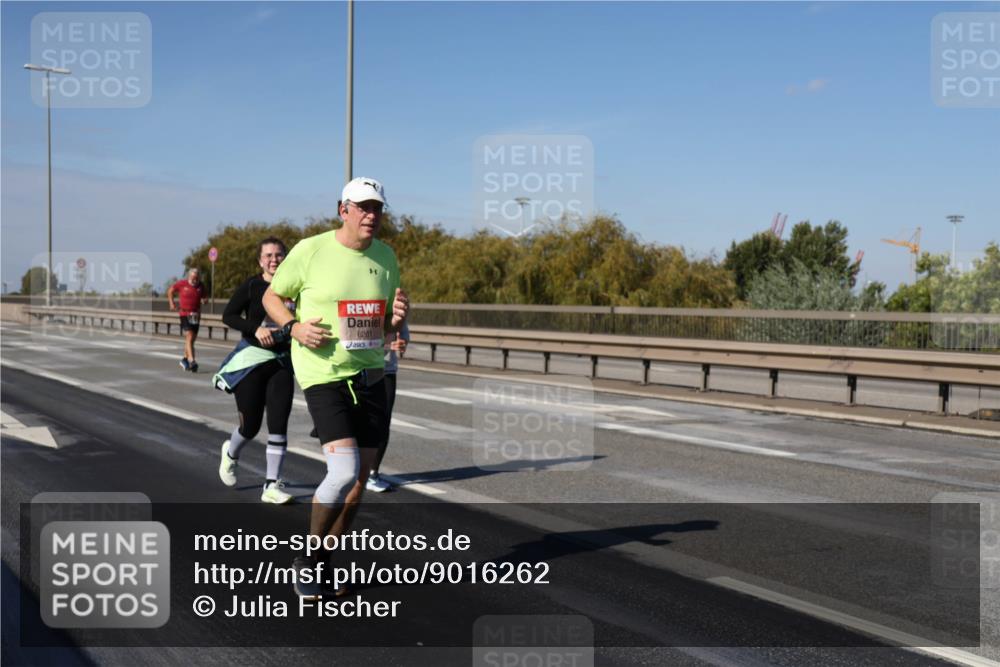 03.10.2025 - Köhlbrandbrückenlauf Julia Fischer http://msf.ph/oto/9016262 03.10.2025 13:17:21 Position 3 6201 meine-sportfotos.de