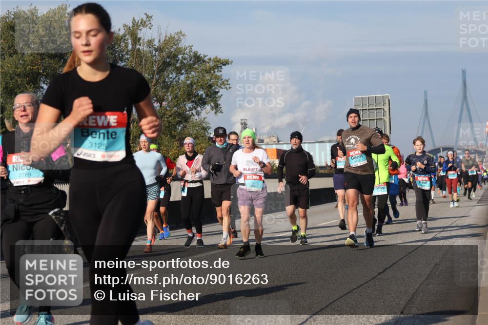 03.10.2025 - Köhlbrandbrückenlauf Luisa Fischer http://msf.ph/oto/9016263 03.10.2025 11:01:47 Position 3 2789, 3125, 2172 meine-sportfotos.de