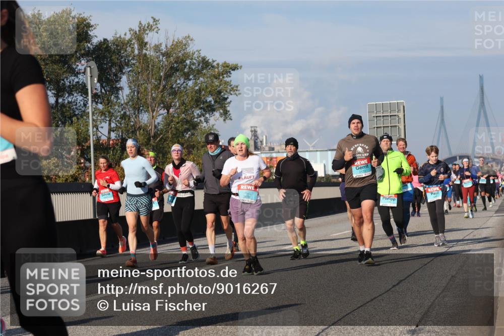 03.10.2025 - Köhlbrandbrückenlauf Luisa Fischer http://msf.ph/oto/9016267 03.10.2025 11:01:47 Position 3 2172, 3833 meine-sportfotos.de