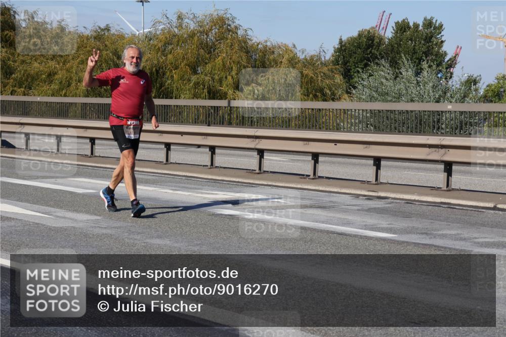 03.10.2025 - Köhlbrandbrückenlauf Julia Fischer http://msf.ph/oto/9016270 03.10.2025 13:17:27 Position 3  meine-sportfotos.de