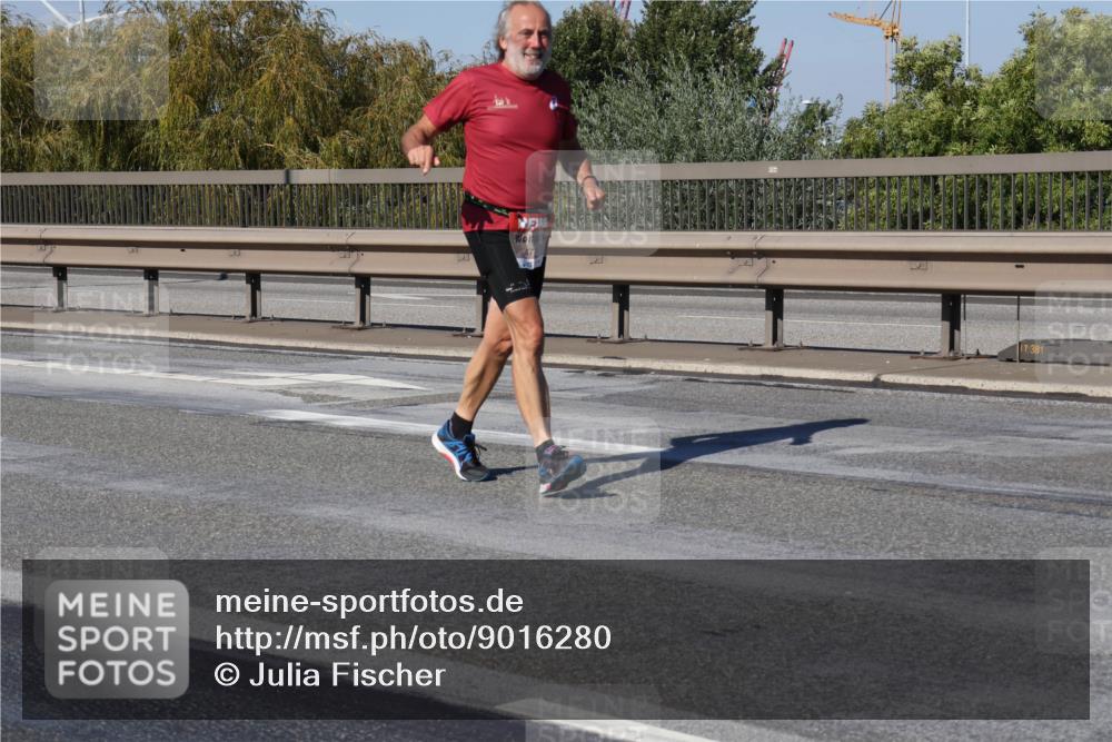 03.10.2025 - Köhlbrandbrückenlauf Julia Fischer http://msf.ph/oto/9016280 03.10.2025 13:17:28 Position 3 17, 381 meine-sportfotos.de