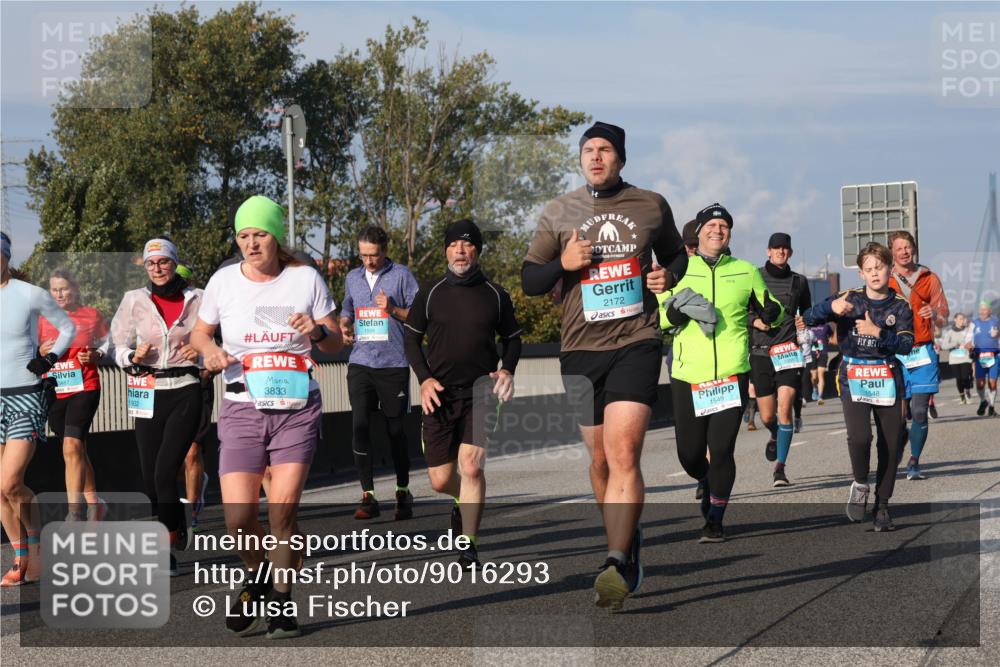 03.10.2025 - Köhlbrandbrückenlauf Luisa Fischer http://msf.ph/oto/9016293 03.10.2025 11:01:49 Position 3 1932, 3833, 1556, 2172, 1549, 1548 meine-sportfotos.de