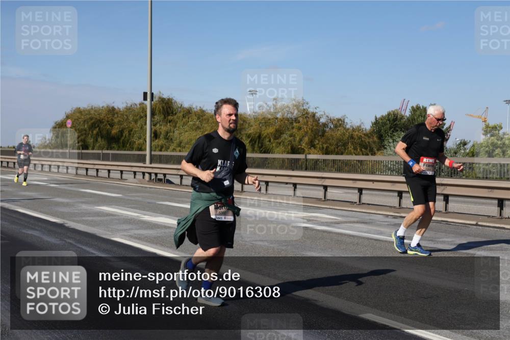 03.10.2025 - Köhlbrandbrückenlauf Julia Fischer http://msf.ph/oto/9016308 03.10.2025 13:17:45 Position 3 5360 meine-sportfotos.de