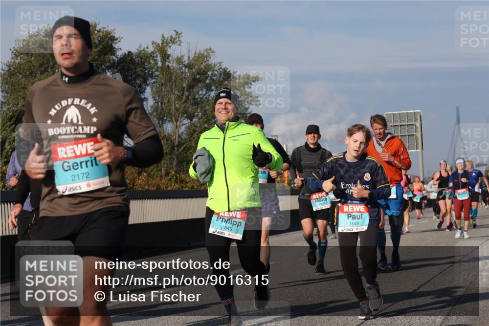 03.10.2025 - Köhlbrandbrückenlauf Luisa Fischer http://msf.ph/oto/9016315 03.10.2025 11:01:51 Position 3 2172, 1549, 1031, 1548 meine-sportfotos.de