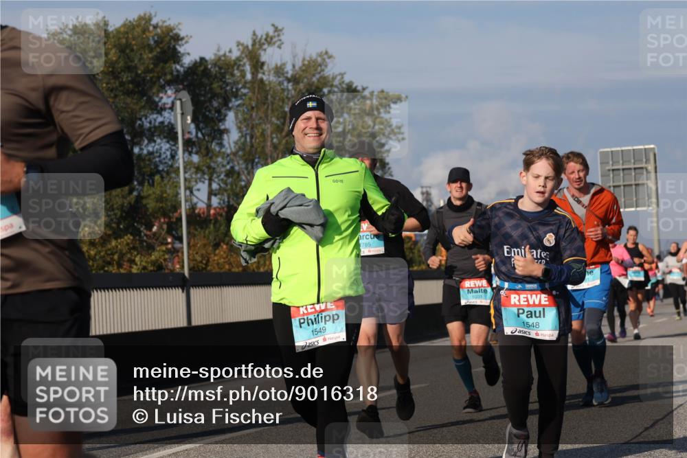 03.10.2025 - Köhlbrandbrückenlauf Luisa Fischer http://msf.ph/oto/9016318 03.10.2025 11:01:51 Position 3 1549, 2785, 1031, 1548 meine-sportfotos.de