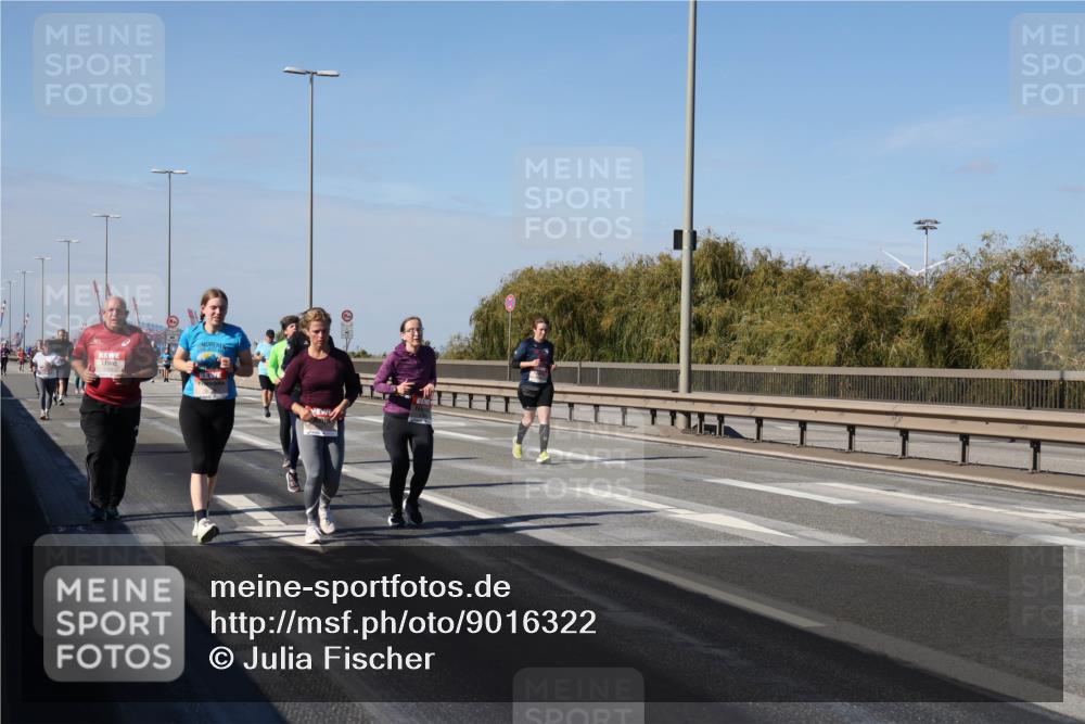 03.10.2025 - Köhlbrandbrückenlauf Julia Fischer http://msf.ph/oto/9016322 03.10.2025 13:17:48 Position 3  meine-sportfotos.de